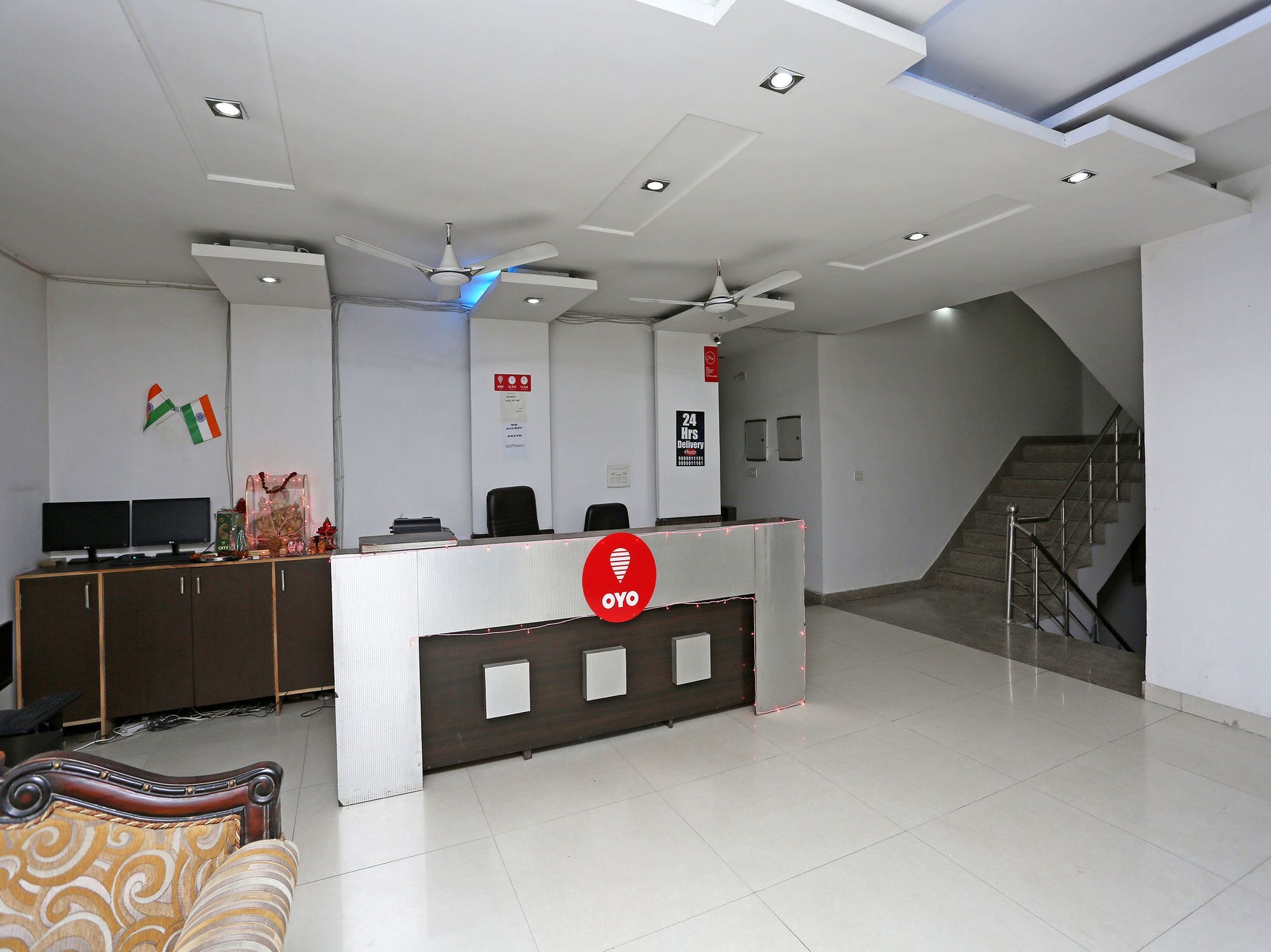 Oyo 10257 Hotel Lotus Park Гургаон Экстерьер фото