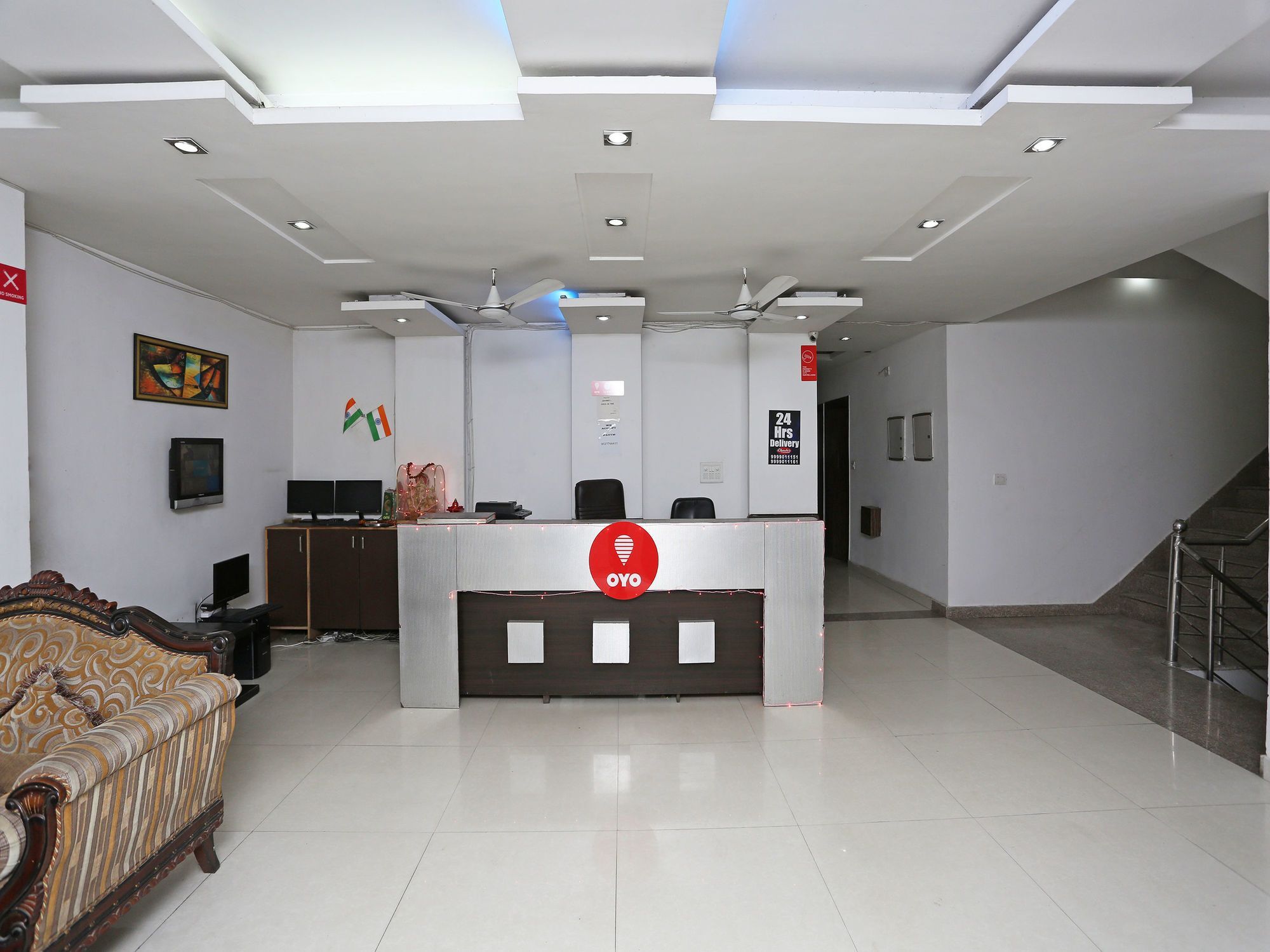 Oyo 10257 Hotel Lotus Park Гургаон Экстерьер фото